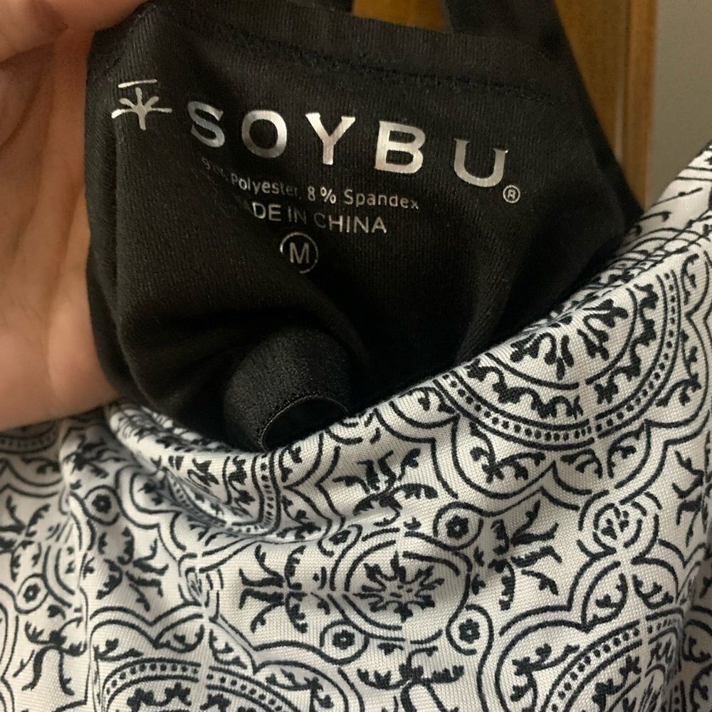 SOYBU workout top - Picture 4 of 6